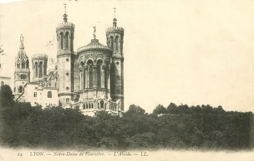 LYON — Nossa Senhora de Fourvière — A Abside — LL. - Frente