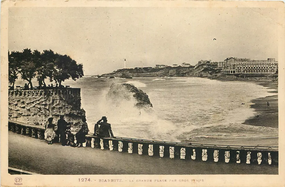Biarritz - La Grande Plage bij stormweer — Edities Pyrénées-Ocean, nr. 1274 - Voorkant