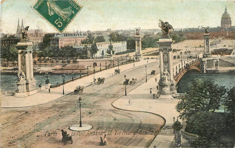 Le Pont Alexandre III — Vue prise du Grand Palais — LV4C, Paris - Recto