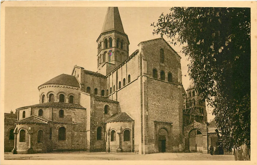 Paray-le-Monial — Basilika des Heiligen Herzens (11. Jahrhundert) — Les Éditions d'Art Français - Vorderseite