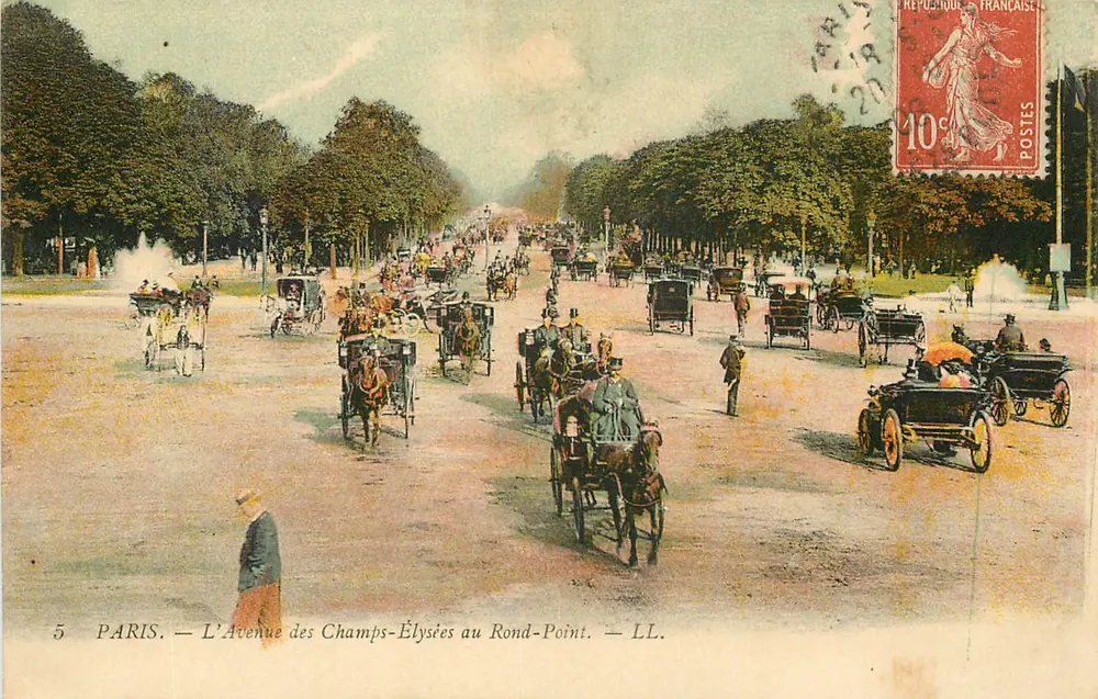 PARIS — L'Avenue des Champs-Élysées au Rond-Point — LL. - Recto