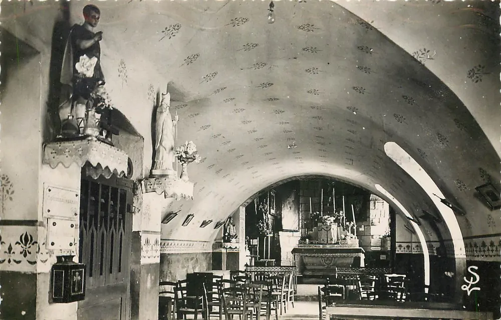 Innenansicht der Kapelle der Hermitage — Rochebelle-d'Ales (Gard) — Ausgabe Vuré (Larrey) - Vorderseite