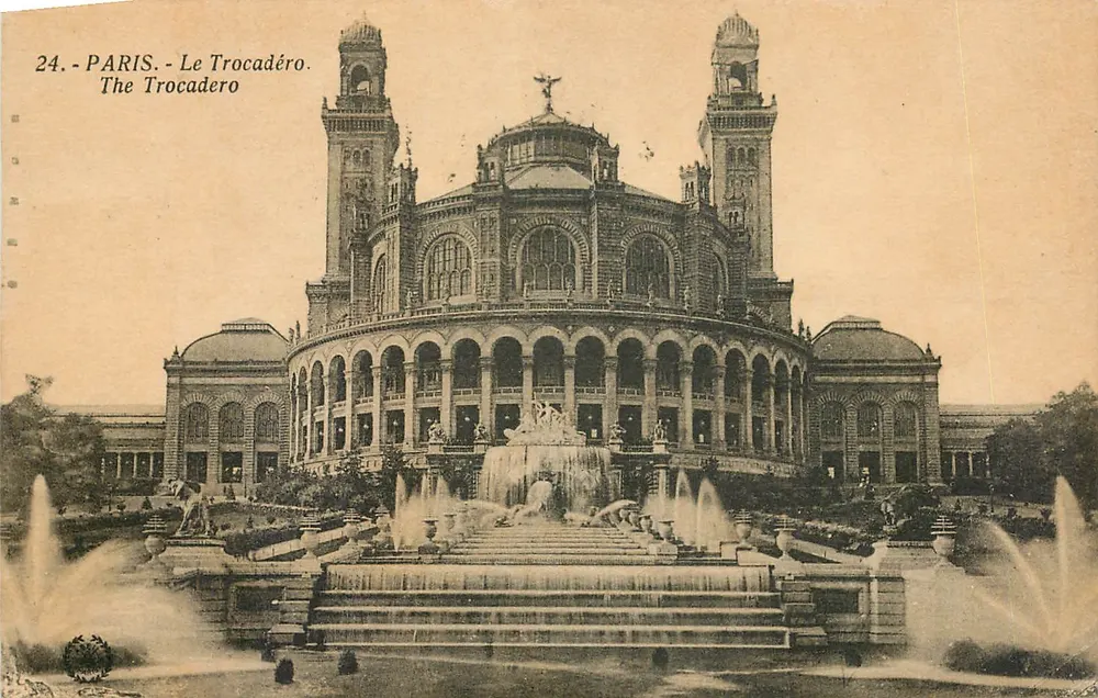 Paris - O Trocadéro — vista do edifício e da fonte — Fototipia L'Annonciade, n°24 - Frente