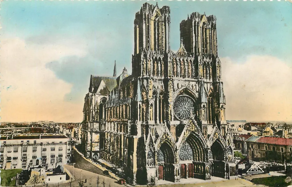 Reims - A Catedral — vista da fachada gótica com roseira — editor Jacques Fréville, Reims - Frente