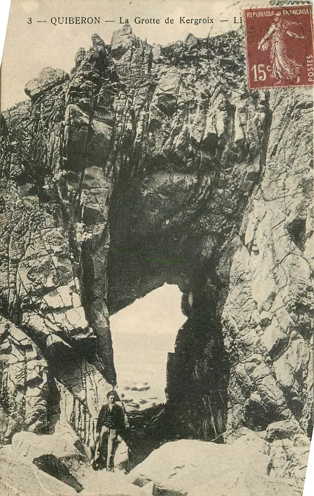 Quiberon — A Gruta de Kergroix — Editor Lévy et Neurdein, n°3 - Frente