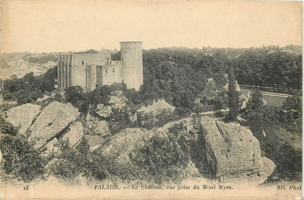 FALAISE — Das Schloss, Ansicht vom Mont Myra — ND. Phot - Vorderseite