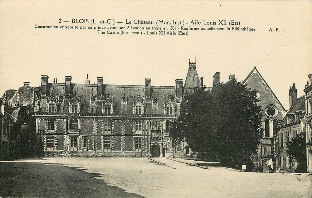 Blois (Loir-et-Cher) — Das Schloss (Mon. hist.) — Flügel Louis XII (Ost) - Vorderseite
