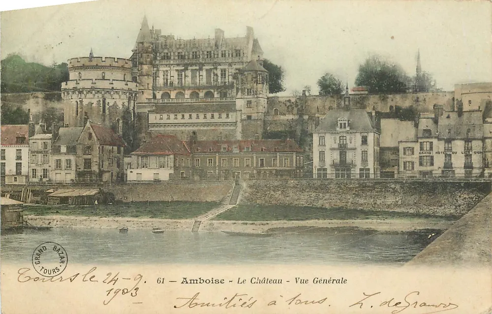 Amboise - O Castelo - Vista Geral — T. de Grand - Frente