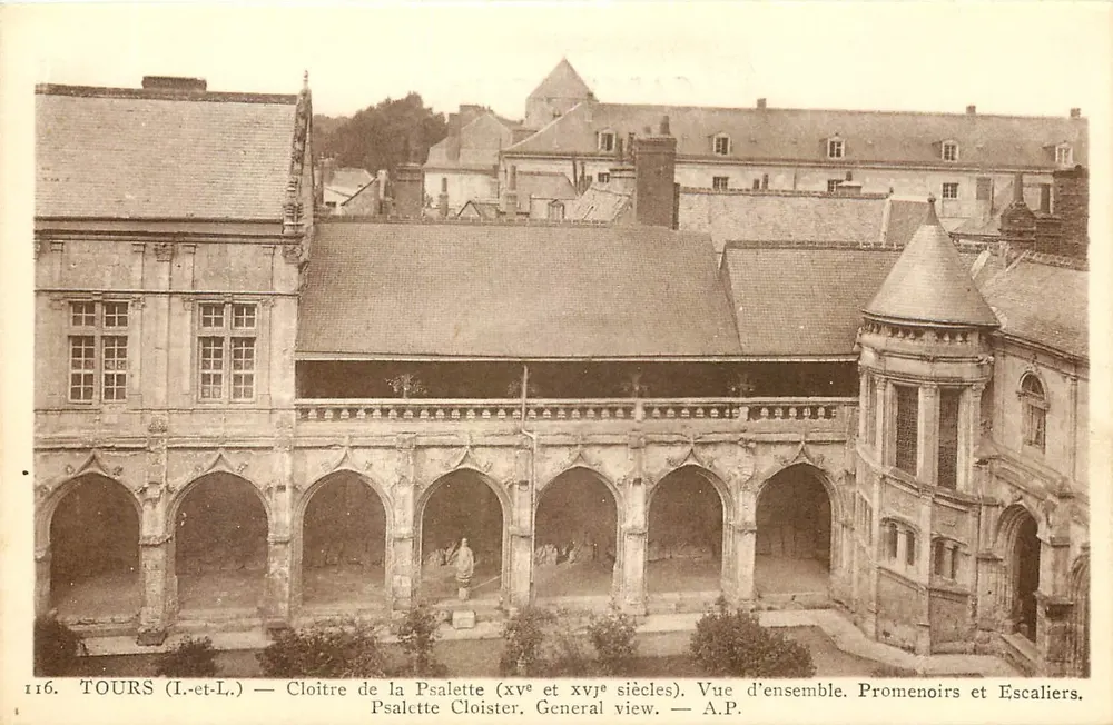 Tours (I.-et-L.) — Cloître de la Psalette (séculos xv e xvi) — A.P. - Frente