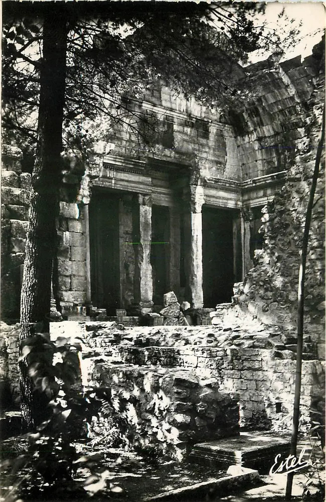 Nîmes - Garten der Fontaine: der Tempel von Diane — Éditions LUXE d'ESTEL, n° 4924 - Vorderseite