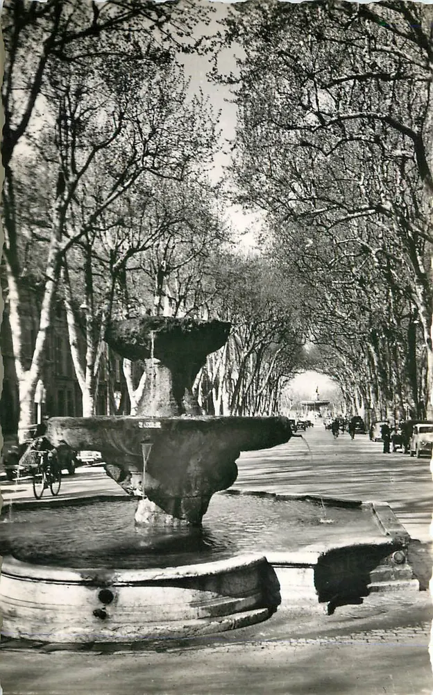 Fontaine des Neufs Canons — Aix-en-Provence — Chaplet Editions - Vorderseite