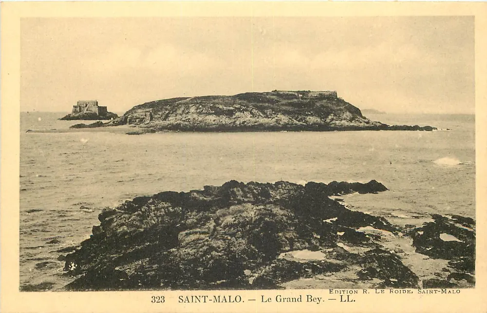 Saint-Malo — Le Grand Bey — Édition R. Le Roide, Saint-Malo, n° 323 - Frente