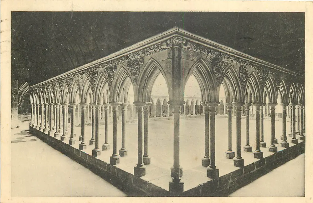 Abadia do Mont-Saint-Michel — Claustro — Edição dos Monumentos Históricos - Frente