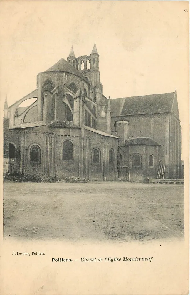 Poitiers — Apse der Kirche Montierneuf — J. Levrier, Poitiers - Vorderseite