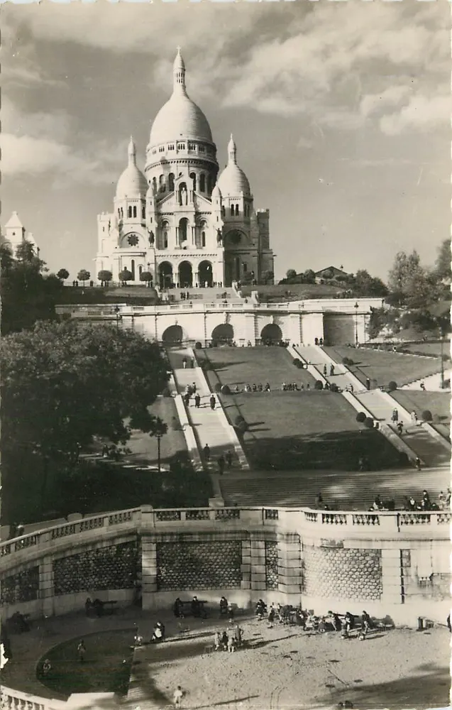 Paris - Le Sacré-Cœur et le Square St-Pierre — Éditions O.P. Paris - Recto