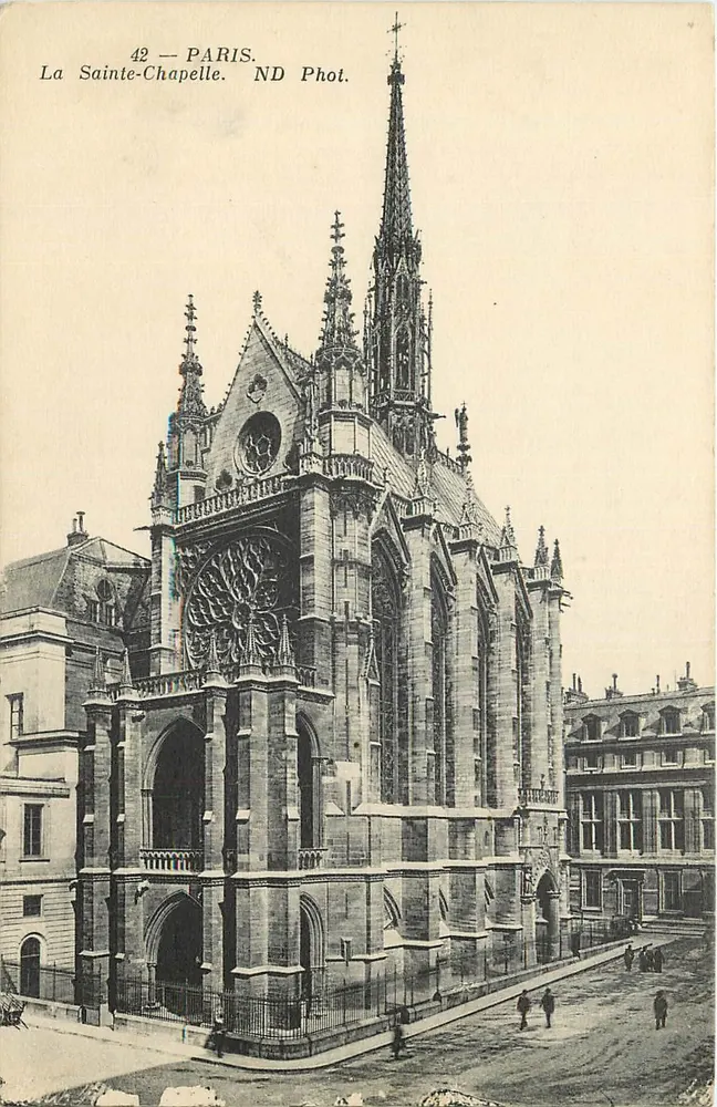 Paris — A Santa Capela — ND Phot. - Frente