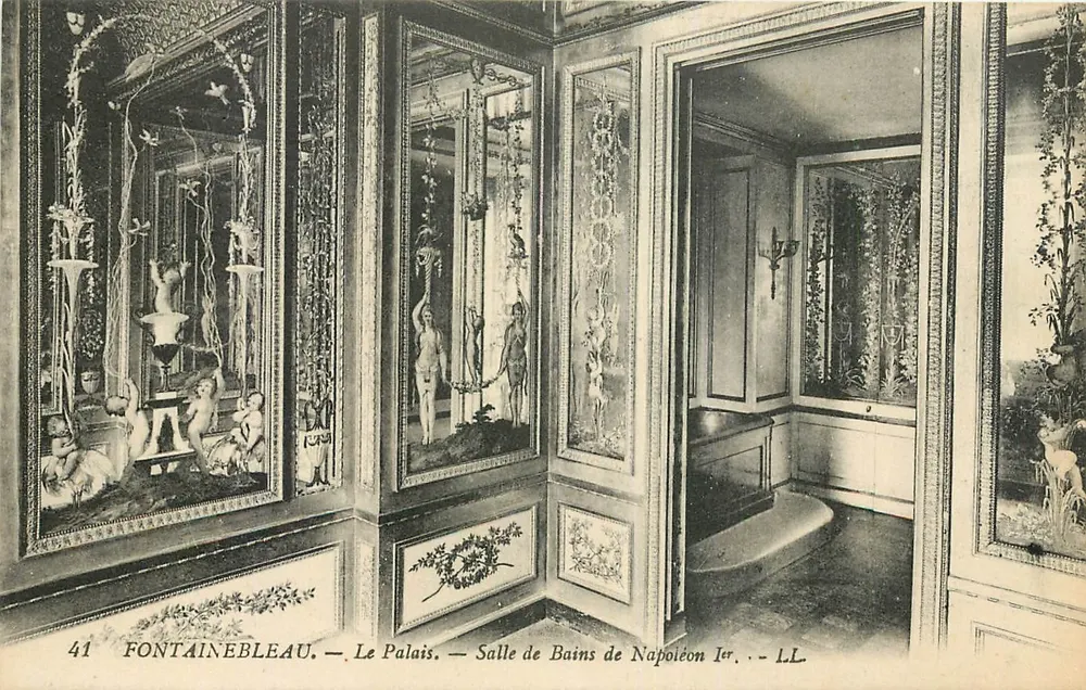 Fontainebleau — Das Schloss — Badezimmer von Napoleon I. — LL - Vorderseite