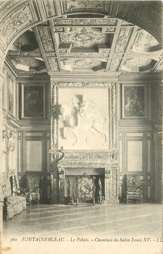 Fontainebleau - Das Schloss - Kamin des Salons Louis XV - L.L. n°360 - Vorderseite