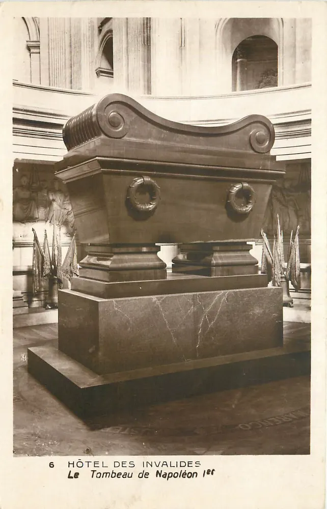 Hôtel des Invalides — Túmulo de Napoleão I — Edição do Museu da Armada - Frente