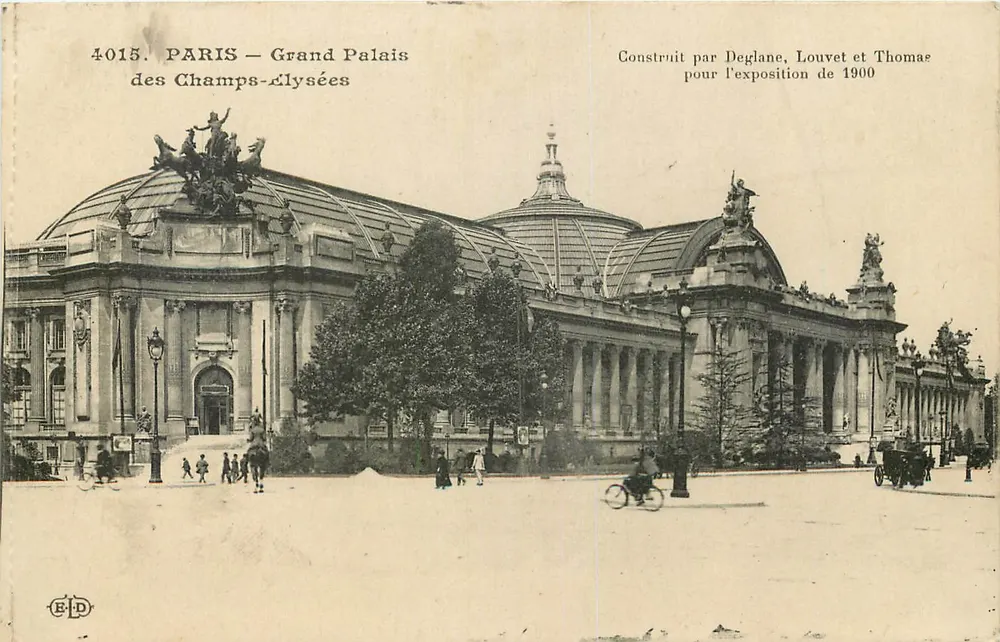 Paris — O Grand Palais dos Campos Elísios — Construído por Deglane, Louvet e Thomas para a exposição de 1900 - Frente