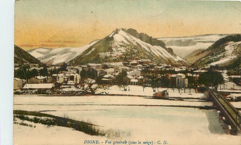 Digne — Vue générale sous la neige — C. D. - Frente