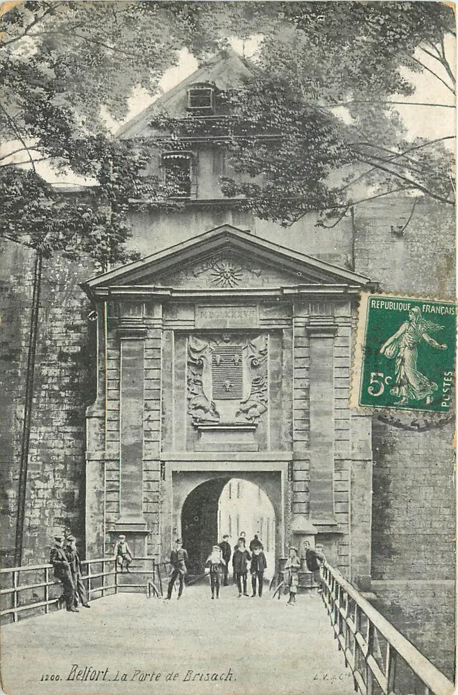 Belfort. La Porte de Brisach — edición L.V. C. — n° 1200 - Anverso