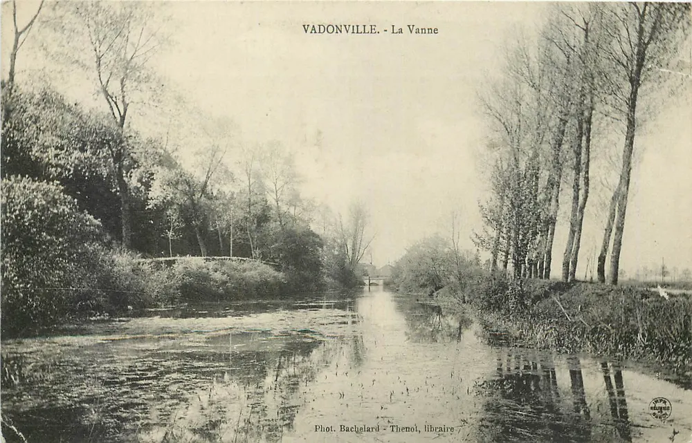 Vadonville - A Vanne — Fot. Bachelard - Thenol, livraria - Frente
