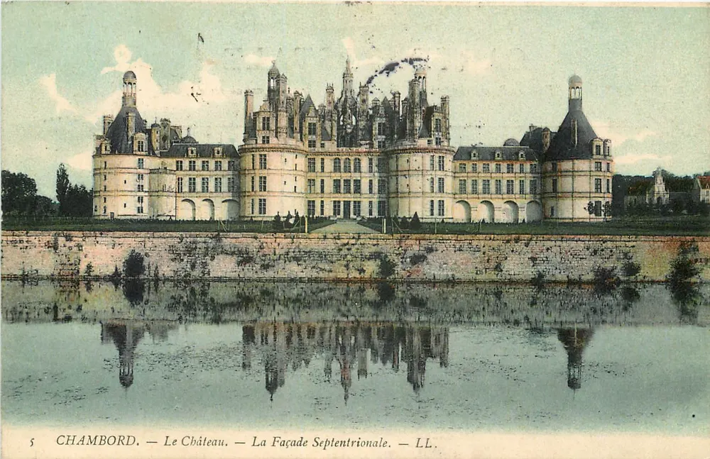 Chambord — Le Château — La Façade Septentrionale — LL. - Recto