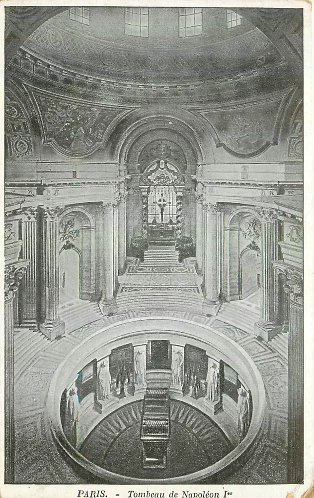 Paris - Túmulo de Napoleão I - vista interior do Dôme dos Inválidos - Frente