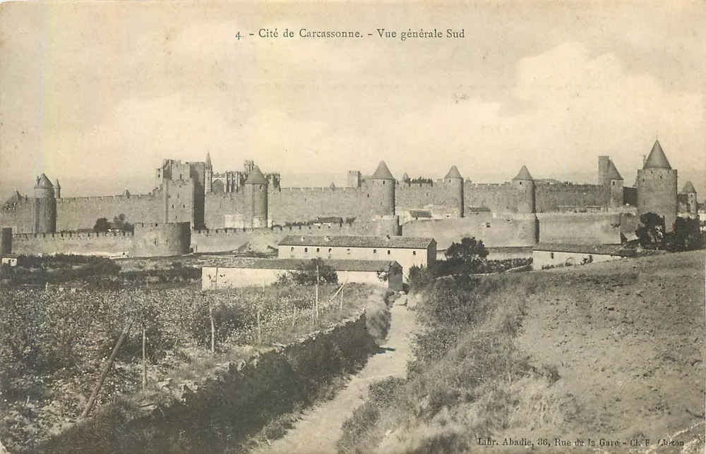 Cité de Carcassonne — Vista geral sul — Libr. Abadie, 36, Rue de la Gare, Carcassonne - Frente