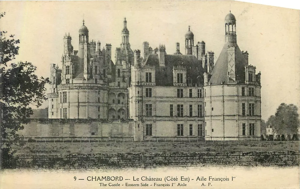 Chambord — Das Schloss (Ostseite) - Flügel François Ier — A. P. - Vorderseite