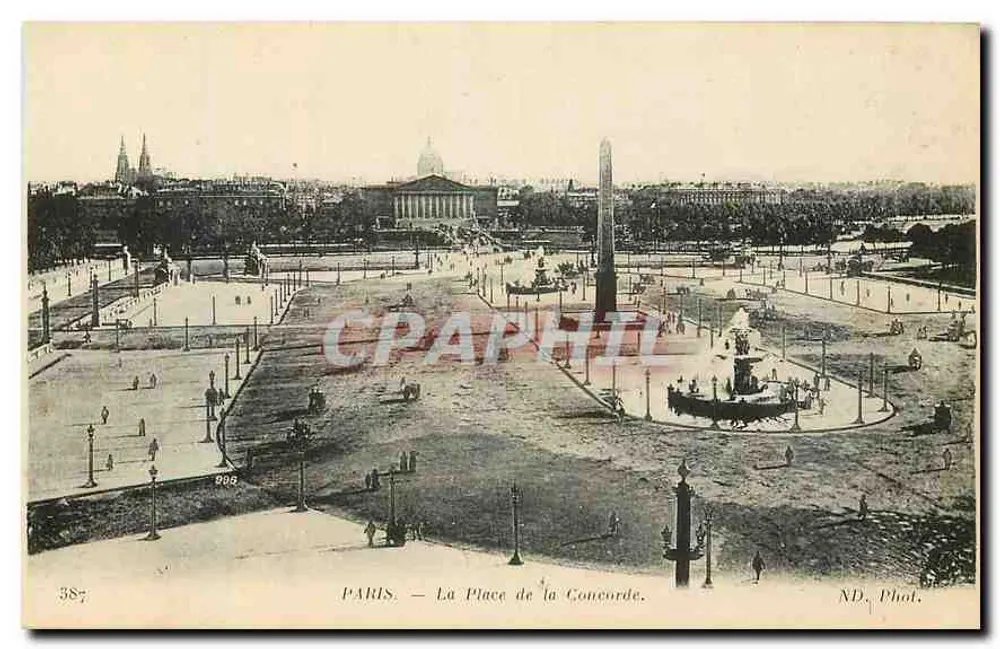 Paris — A Place de la Concorde — ND. Fot. - Frente