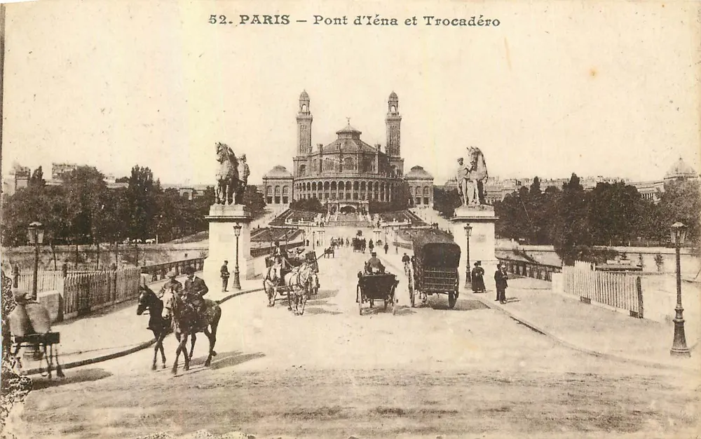 Parijs — Brug van Yena en Trocadéro — uitgever IPM, n° 52 - Voorkant