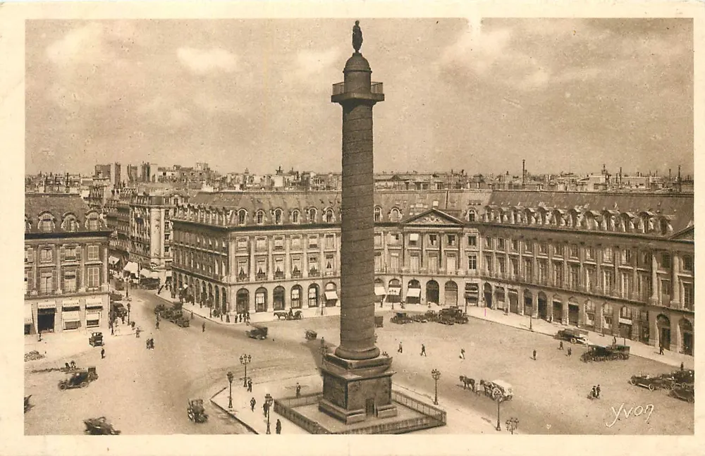 Place Vendôme — Colonne Vendôme — Édition d'Art YVON, Série 6 N° 102 - Recto
