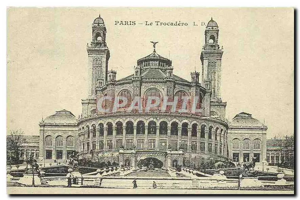 Paris — O Trocadéro — L.D. - Frente