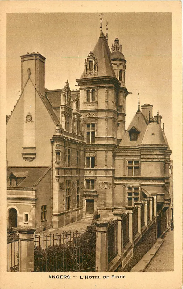 Angers — O Hotel de Pincé — Editor: N° 38 - Frente