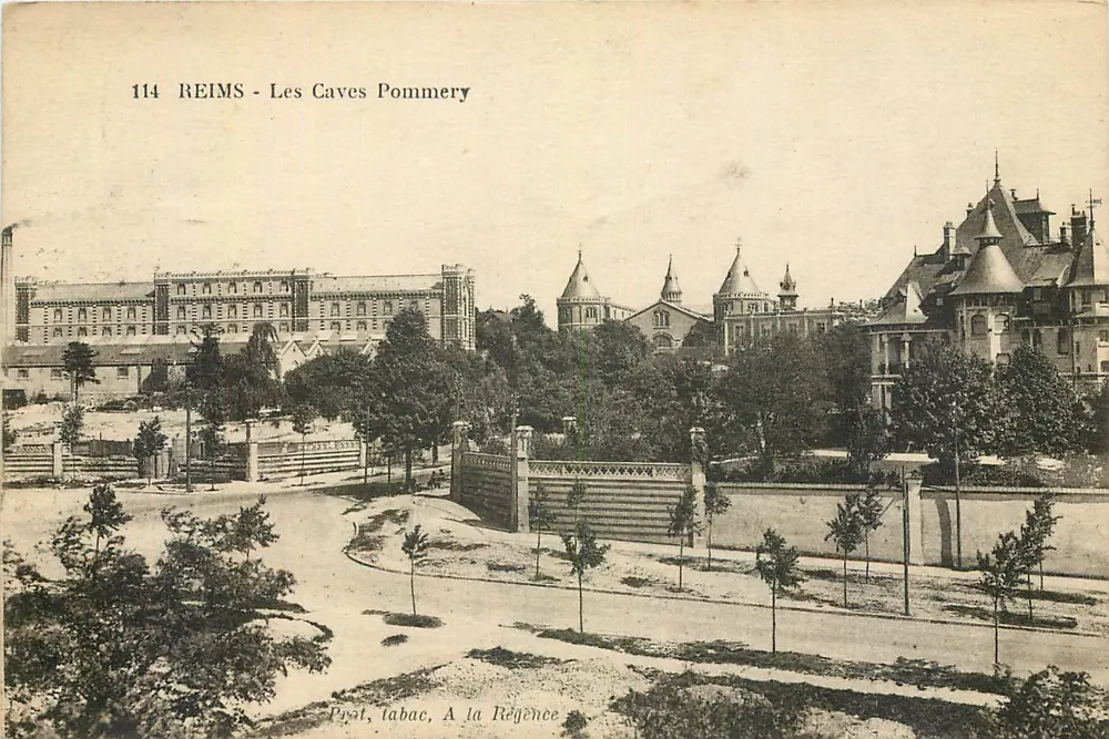 Reims - As Caves Pommery — Puyat, tabaco, à la Régence - Frente
