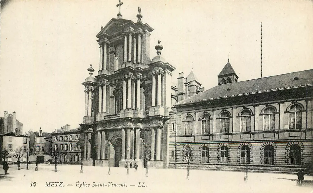 Metz — Igreja de São Vicente — LL. n°12 - Frente