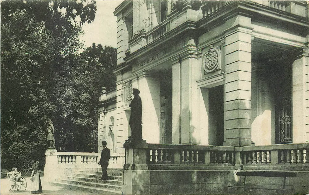 Cognac — Het stadhuis — Editeurs Hébaptypie - Voorkant