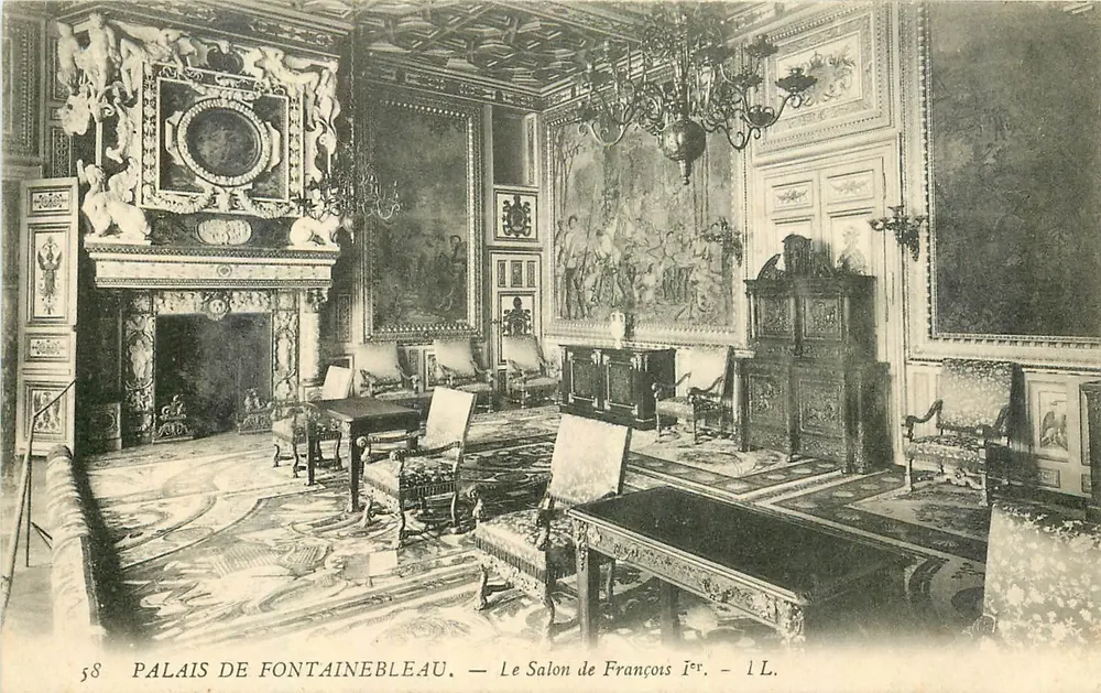 Schloss Fontainebleau — Der Salon von François I. — 58 - Vorderseite