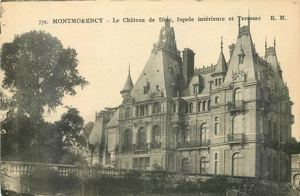 Montmorency - Schloss Dino, Innenfassade und Terrasse - E.M. n°732 - Vorderseite