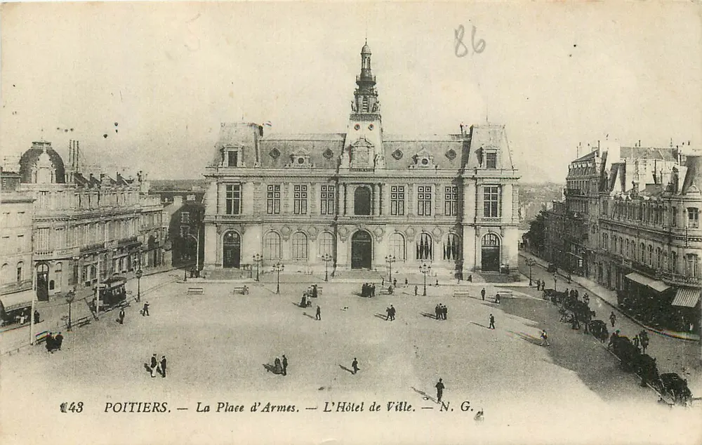 Poitiers — La Place d'Armes — Das Rathaus — N. G. — N°43 - Vorderseite