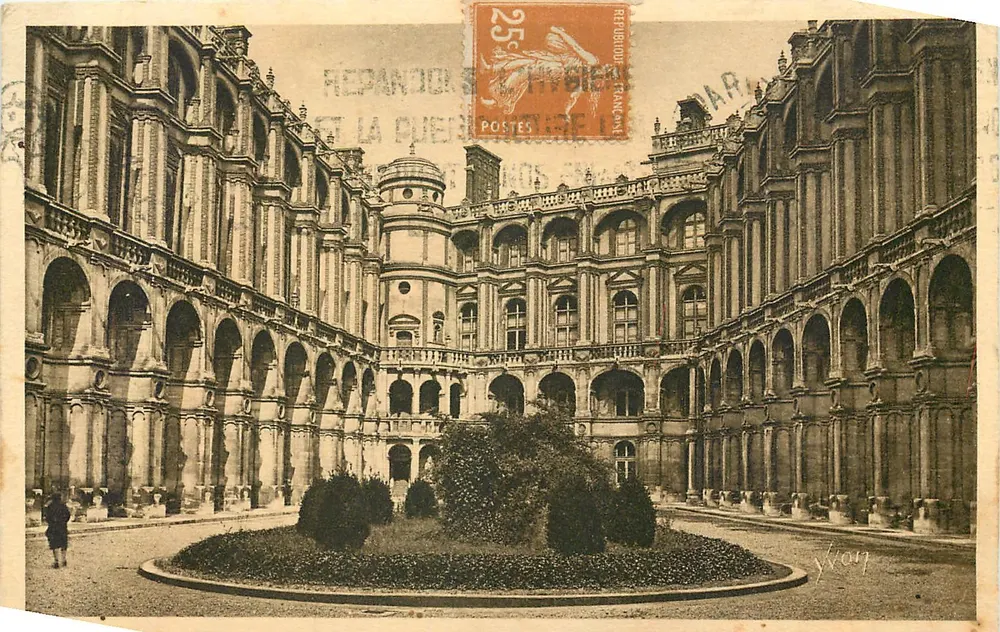 A Cour de Honra — Saint-Germain-en-Laye — Edições de Arte YVON - Frente