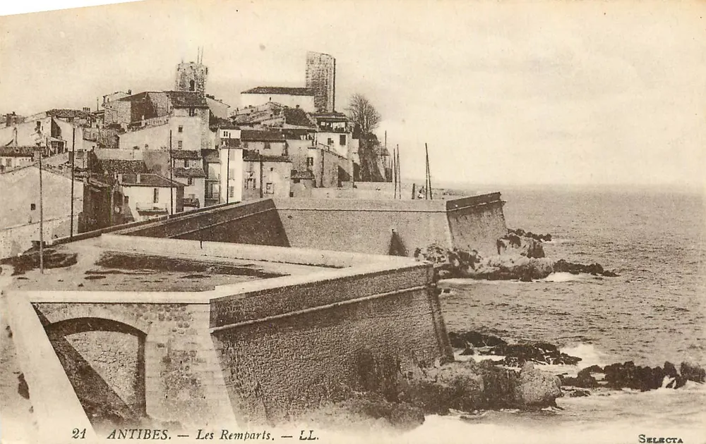 Antibes — The Walls — Selecta - Front