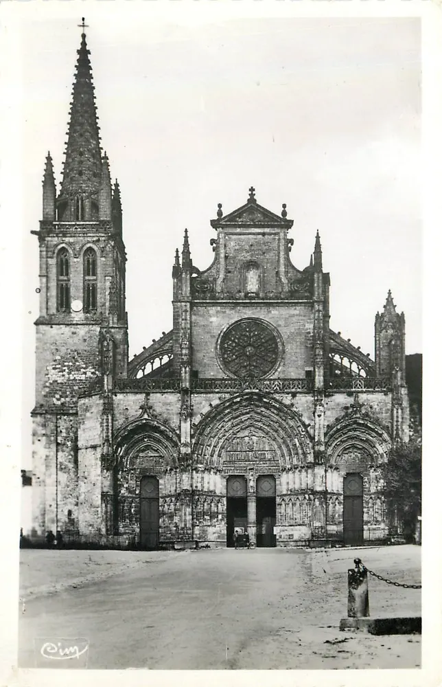 Bazas (Gironde) — The Cathedral — CIM Printery - Front