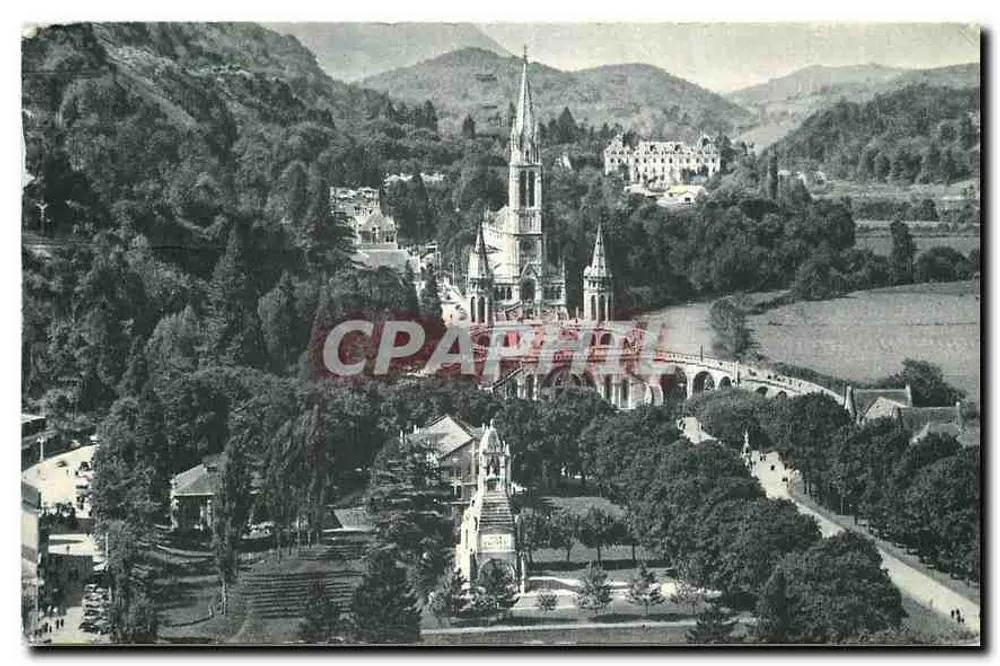 Lourdes — Die Basilika und das Interalliierte Denkmal vom Schloss-Fort aus gesehen — Ausgabe P. Doucet - Vorderseite
