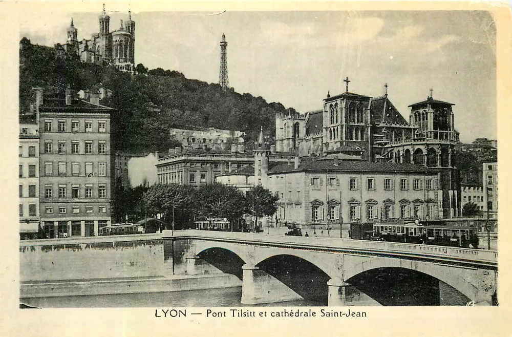LYON — Pont Tilsitt et cathédrale Saint-Jean - Recto