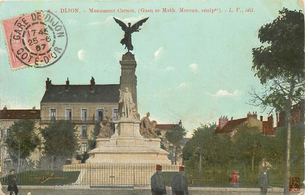 Dijon - Monument Carnot — (Gasq e Math. Moreau, escultores) — L. V., editor - Frente