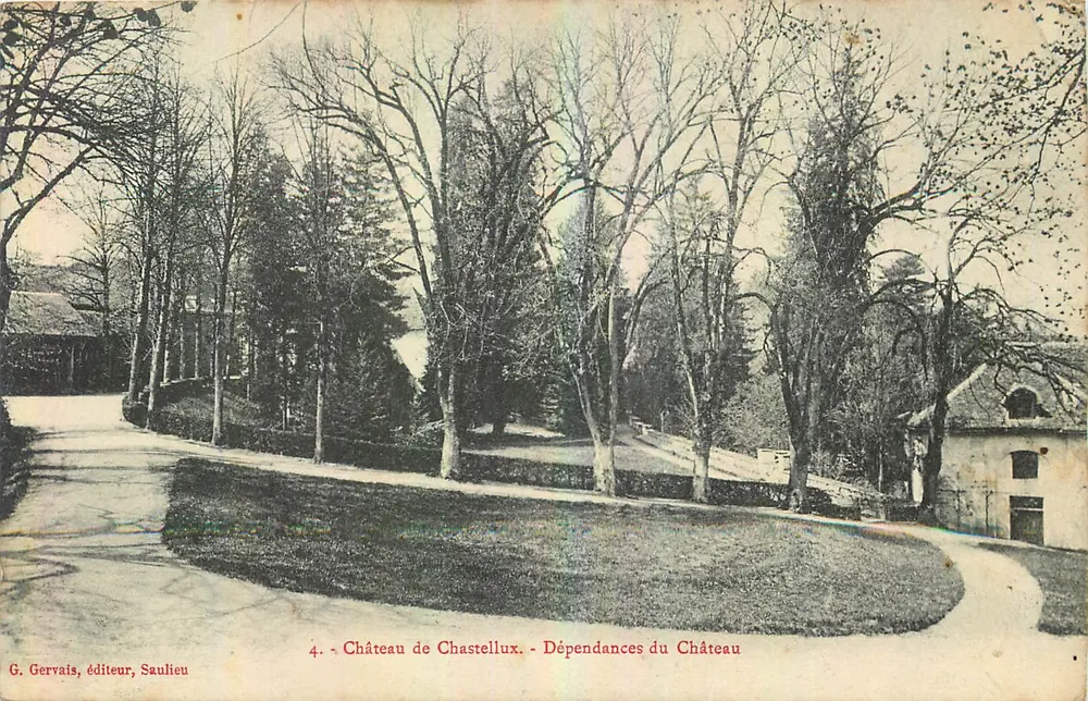 Kasteel van Chastellux — Afhankelijkheden van het Kasteel — G. Gervais, uitgever, Saulieu - Voorkant