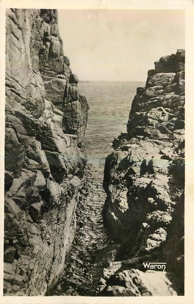 Gruta do Pavão — Ilha de Brehat — Société des Éditions Waron, Saint-Brieuc - Frente